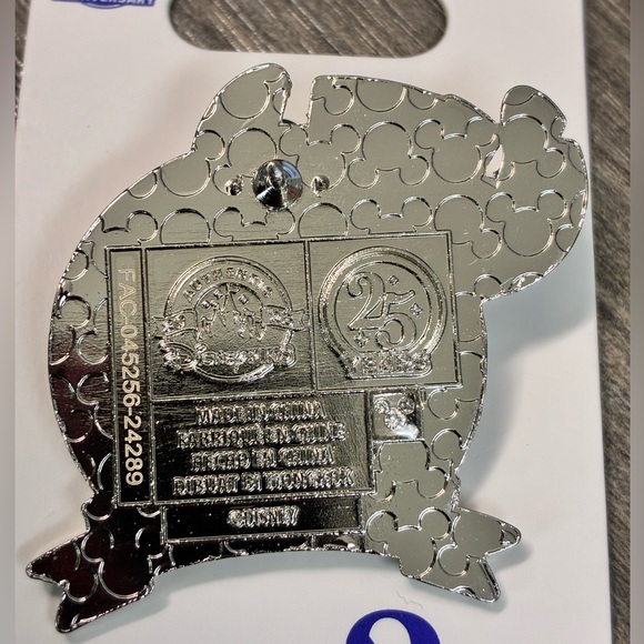 Disney Parks 2025 25 Years Stitch Pin - Picture 4 of 5